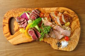 お肉の盛り合わせ