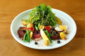 サラダ・ニソワーズ（ニース風サラダ）