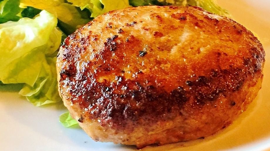 イベリコ豚100％！！　塩ハンバーグ（1,000円 （税込））