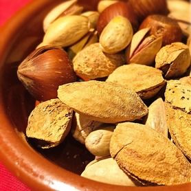 殻付きナッツ