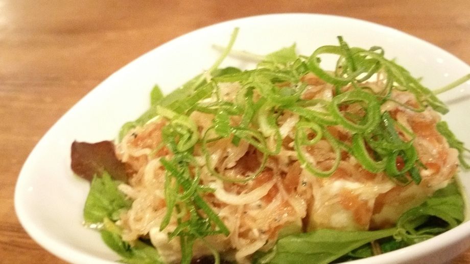 豆腐とシラスのサラダ（４５０円）