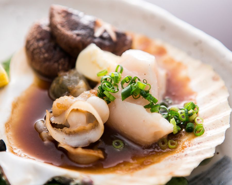 北海道産ホッキ貝のガーリックバター焼き