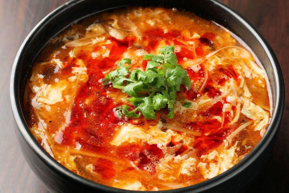 酸辣湯麺（800円（税抜））