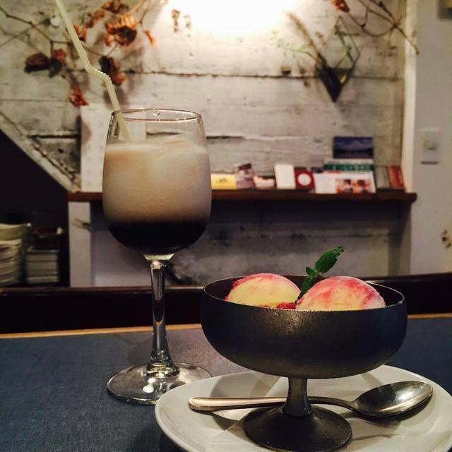 （春夏限定メニュー）ラテグラッセ（少しのシロップとミルクで）