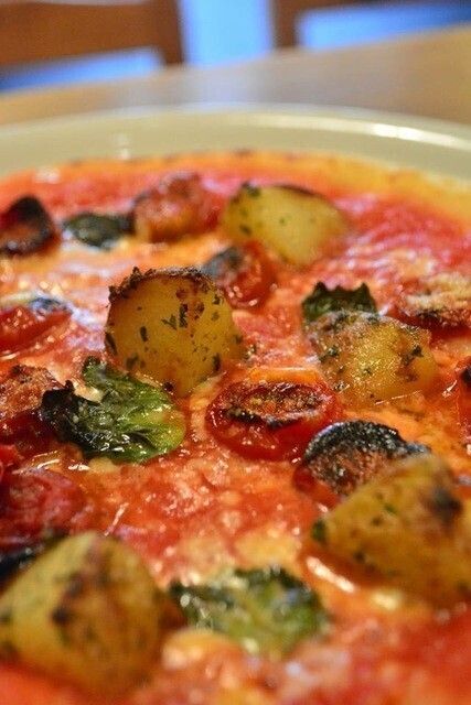 ドライトマトとアンチョビのマルゲリータ