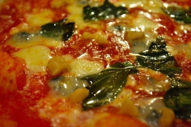 ゴルゴンゾーラとクルミのマルゲリータ