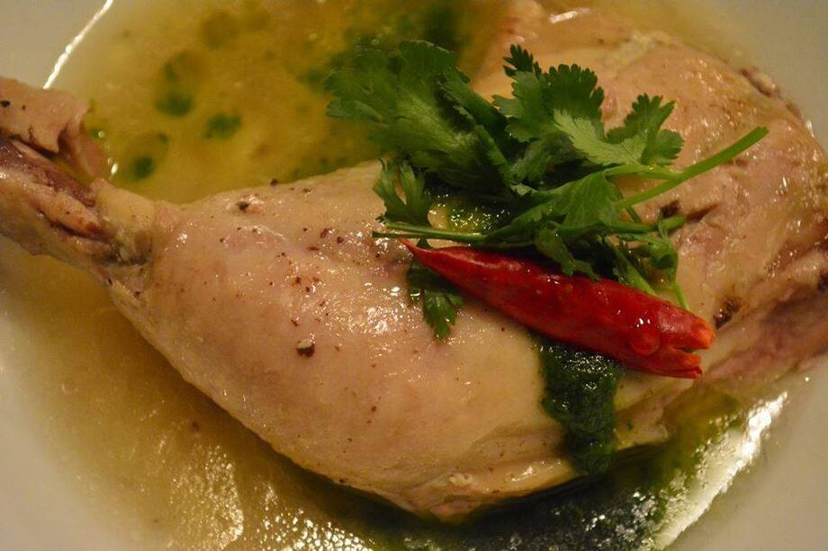 白鶏のコンフィ（青葱山椒ソース）