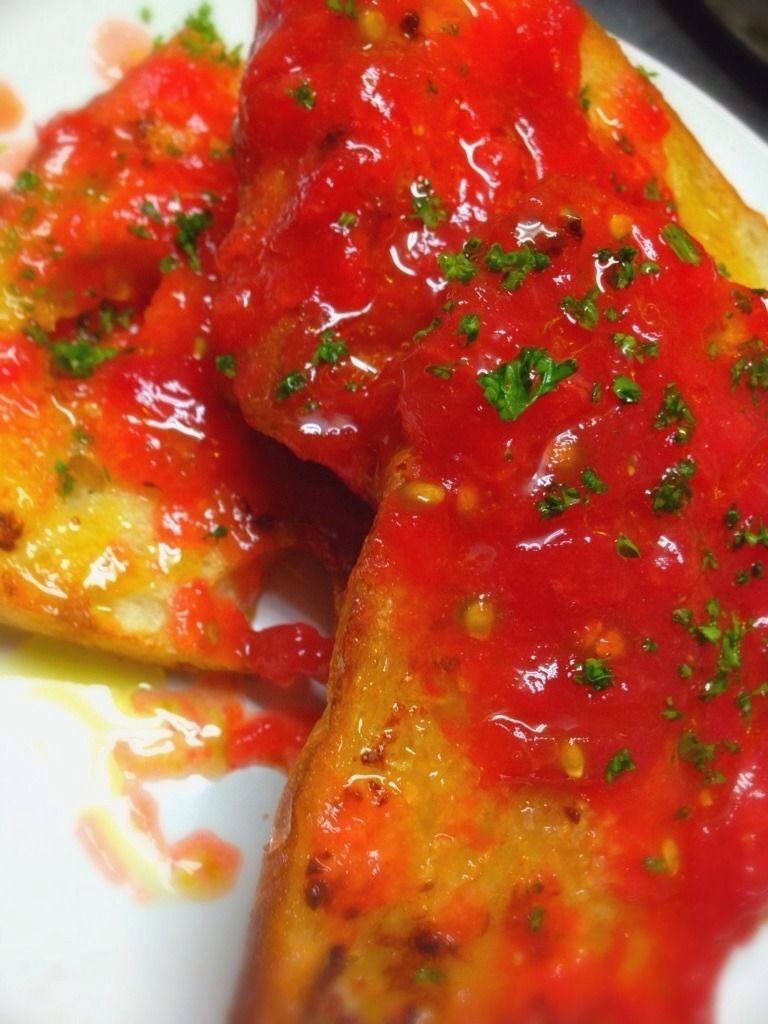 パン コン  トマテ