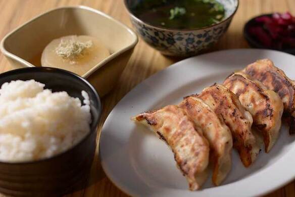 肉汁駆け込み焼き餃子定食（ライスおかわり無料）