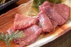 和牛赤身モモ ★