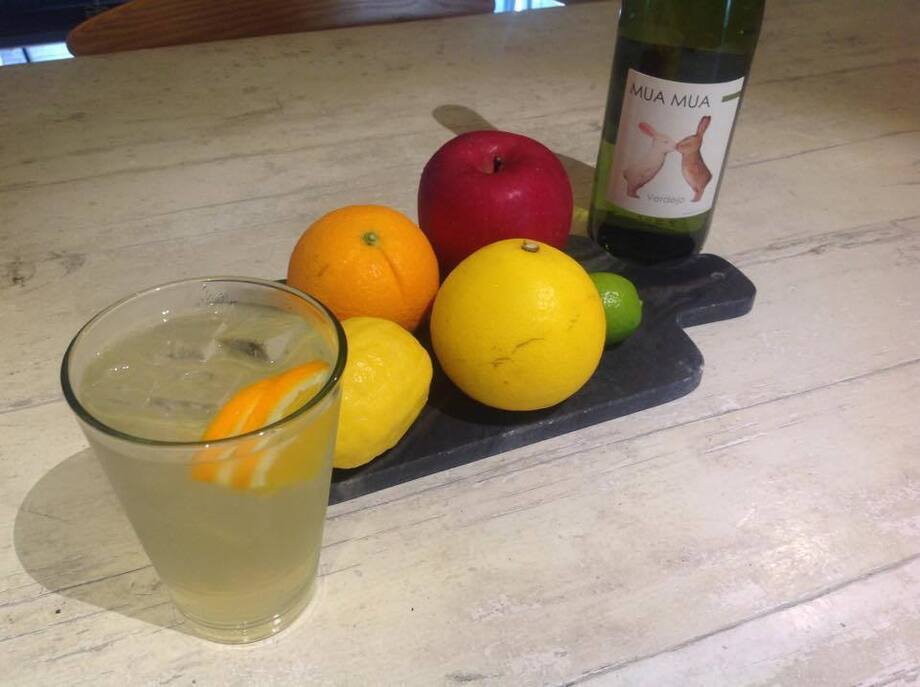 夏限定！自家製サングリア<白>（600）