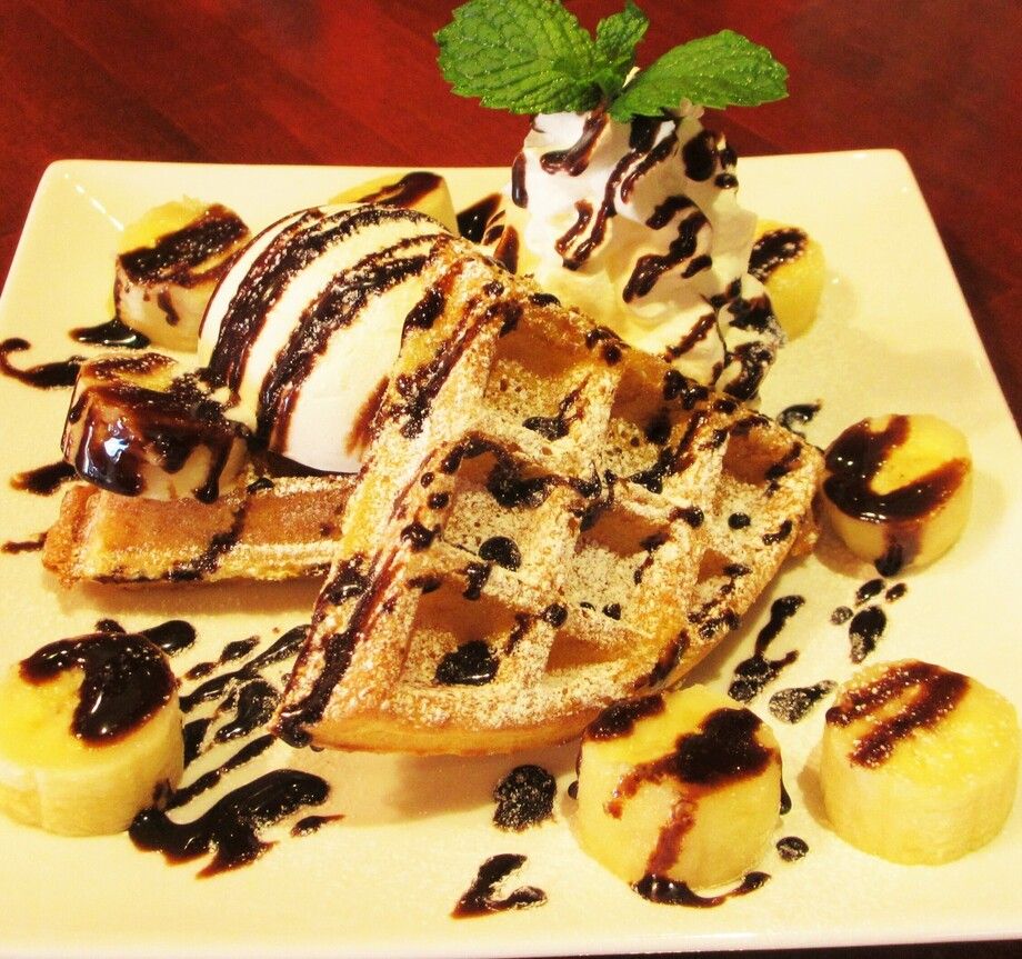 自家製厚焼きワッフル　チョコバナナ（850円（税込））