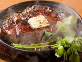 熟成肉鉄板ステーキ