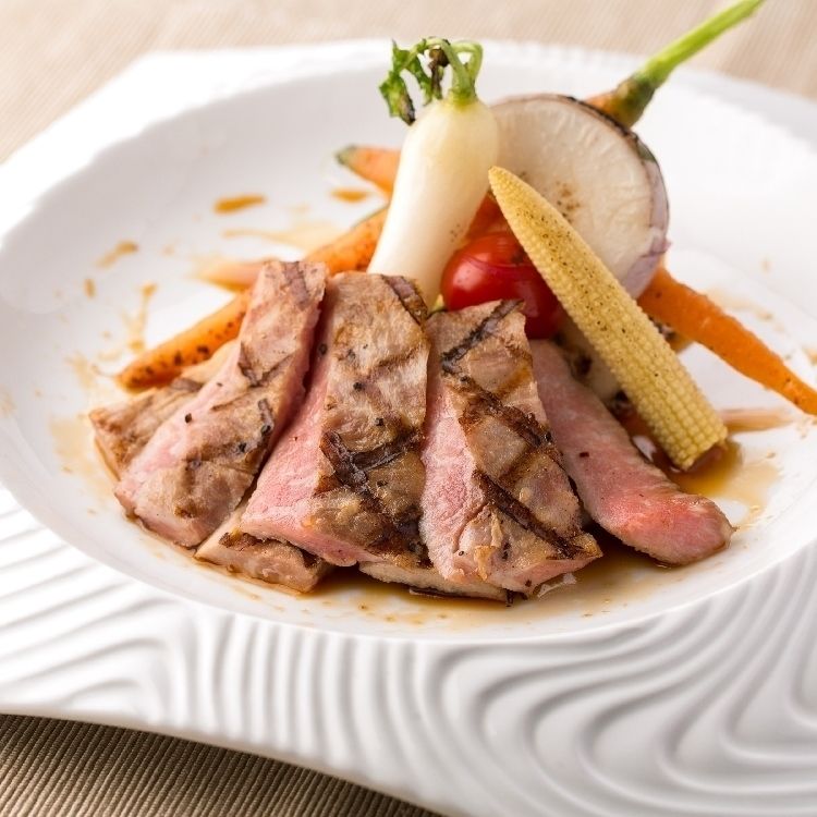 アンガス牛のガーリックステーキ（1580円（税別））