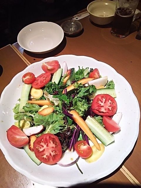 水木金限定　店主栽培のサラダ「大人のサラダ」　茨城県取手市の農園で栽培！（５００円　１．２人用　写真は３．４人用）