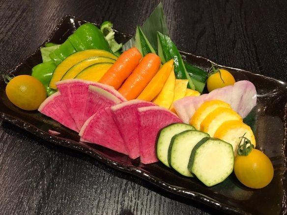 新鮮な有機野菜 盛り合わせ(1人前)