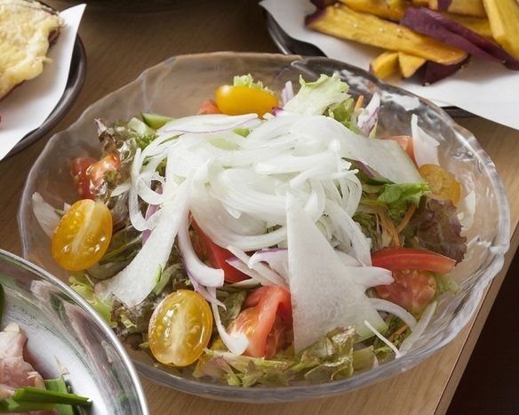 季節野菜のサラダ