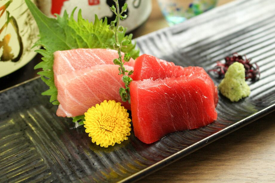 直送   金マグロ刺身