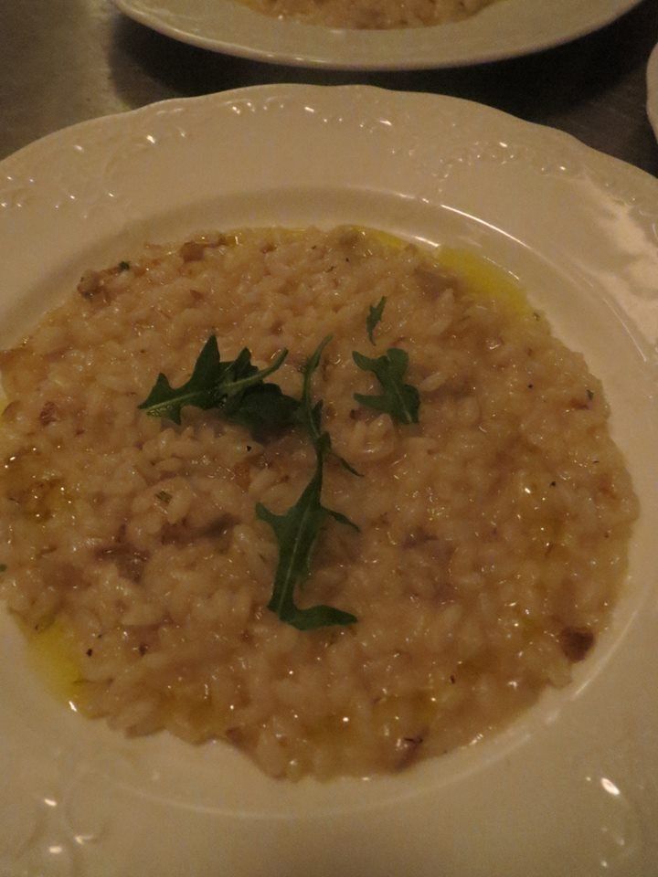 vineria HIRANOの名物、熱々、ごぼうのリゾット