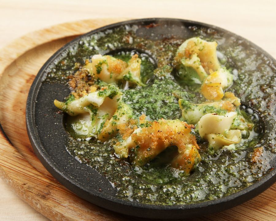 つぶ貝のハーブバター焼き