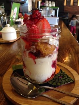 フレンチトーストパフェ