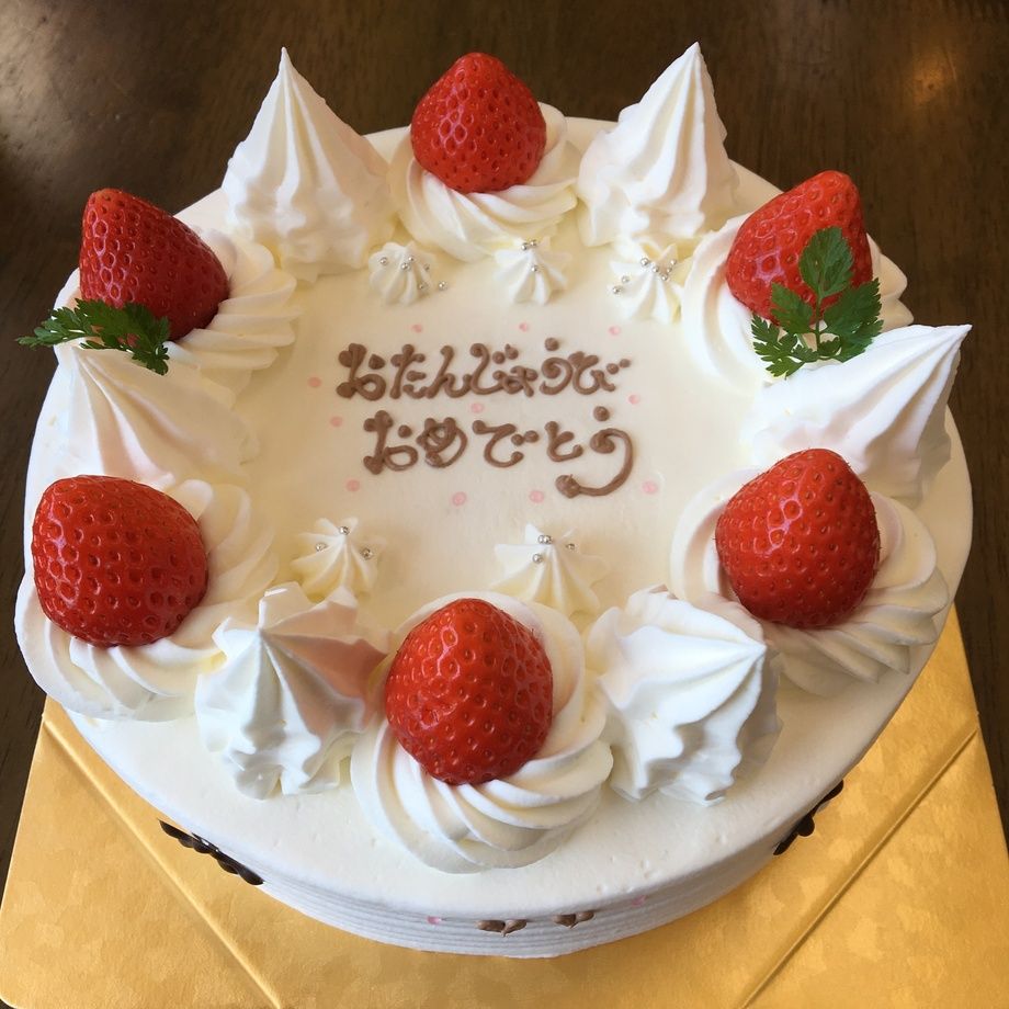 デコレーションケーキ