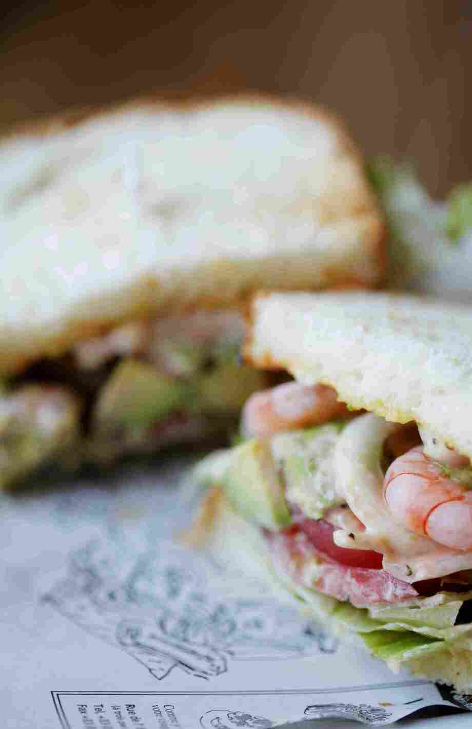 小海老とアボカドのサンドウィッチ