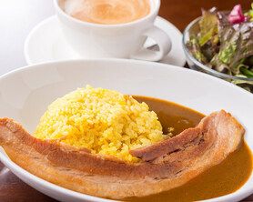 欧風カレー　日替わりトッピング