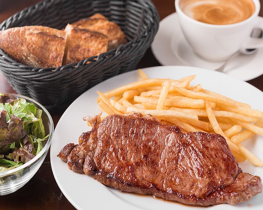牛ロース肉ステーキ フライドポテト添え～Beef Sirloin Steak w/ french fries～