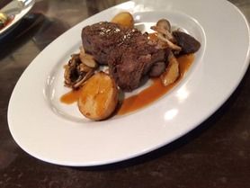 【仔羊肩肉のスパイスコンフィ 〜オレンジ風味のガストリックソース〜】