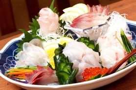喜魚衛の刺身盛り合わせ