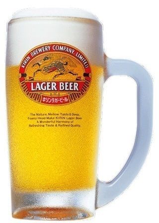 キリン　ラガー　生ビール（大ジョッキ：800円／中ジョッキ：600円／小ジョッキ：400円）