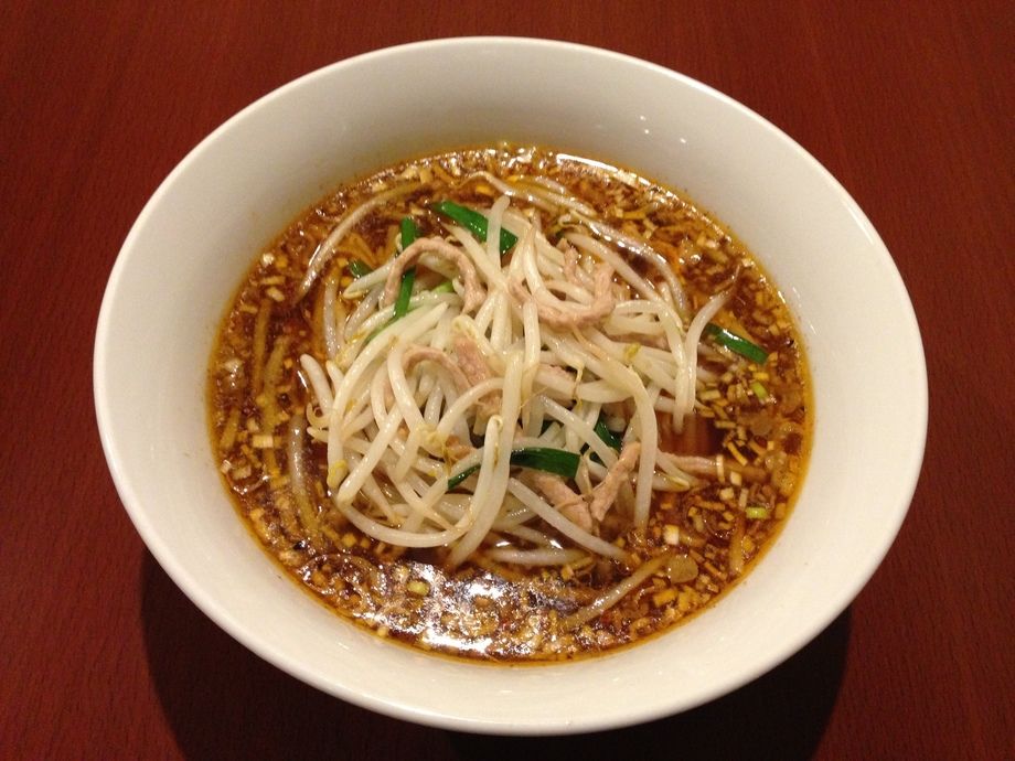 醤油　麻辣湯面