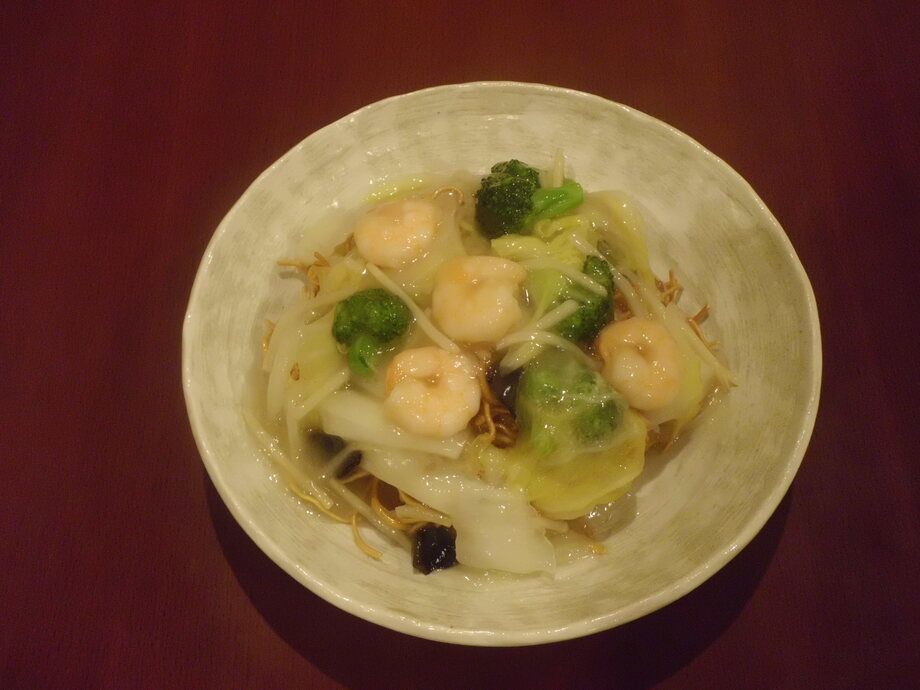 えび塩あんかけパリパリ揚げそば