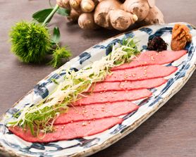 名物　黒兵衛の和牛刺し