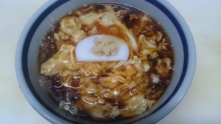 かき玉うどん（1080円）
