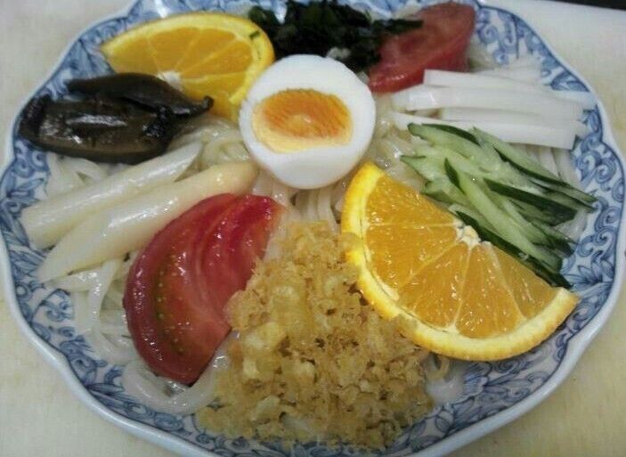 夏の香(かおり)うどん（1320円）