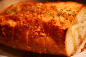 焼き立てガーリックトースト