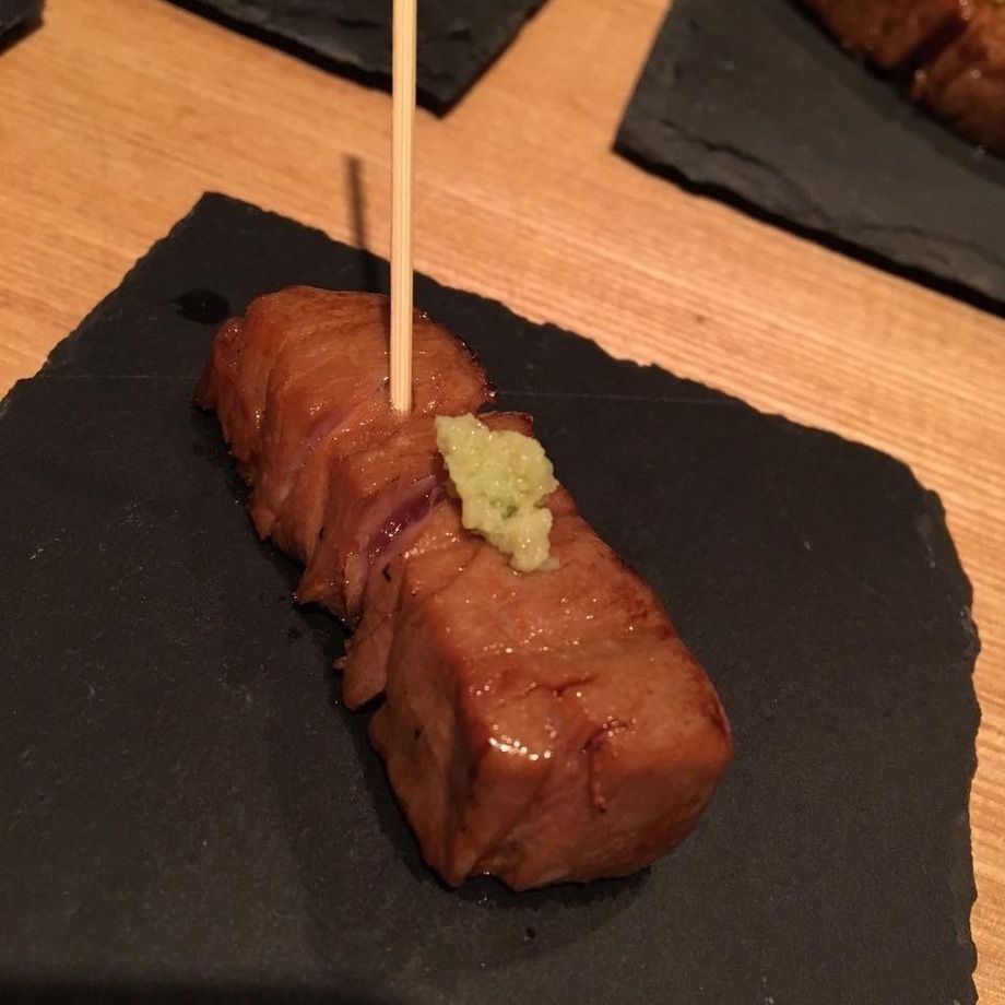生本鮪中トロの一口炙り串