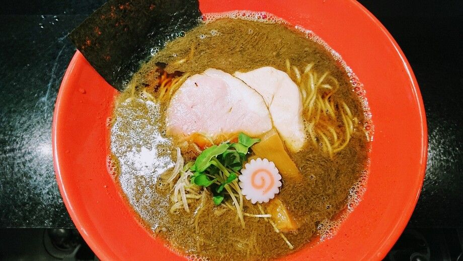 黒醤油煮干し鶏そば