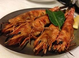 有頭海老のタイ風串焼き