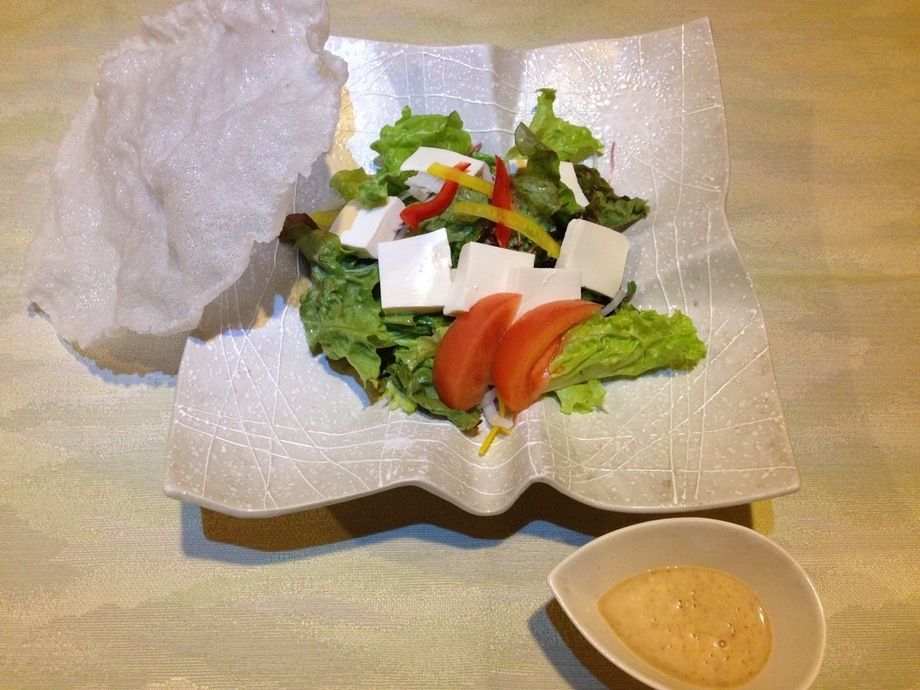 カリカリじゃこと豆腐のサラダ（※）