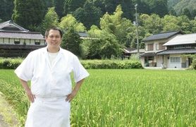 米は地元の農家さんより仕入れます。