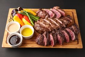 直火焼きステーキ盛り合わせ
