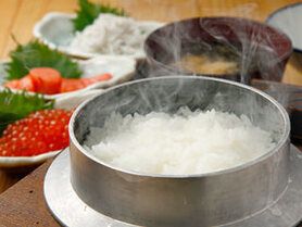 釜炊き銀シャリ1合炊　味噌汁漬物付き