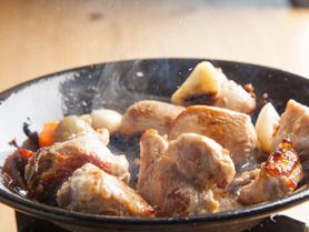 村越シャモロックの切落し鉄板焼き ゆず胡椒風味