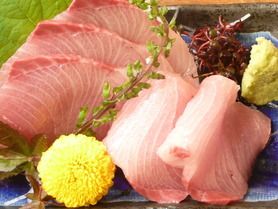 氷見産　ブリのお刺身