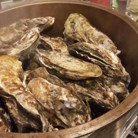 殻付き牡蠣　お刺身か磯焼