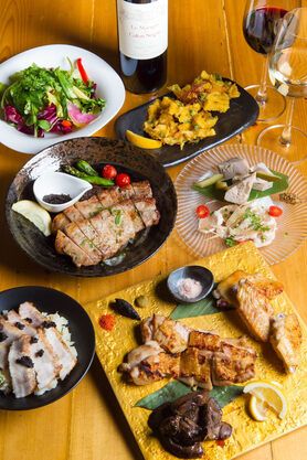 【2時間飲み放題】高級アボカド豚コース〈全8品〉4,900円