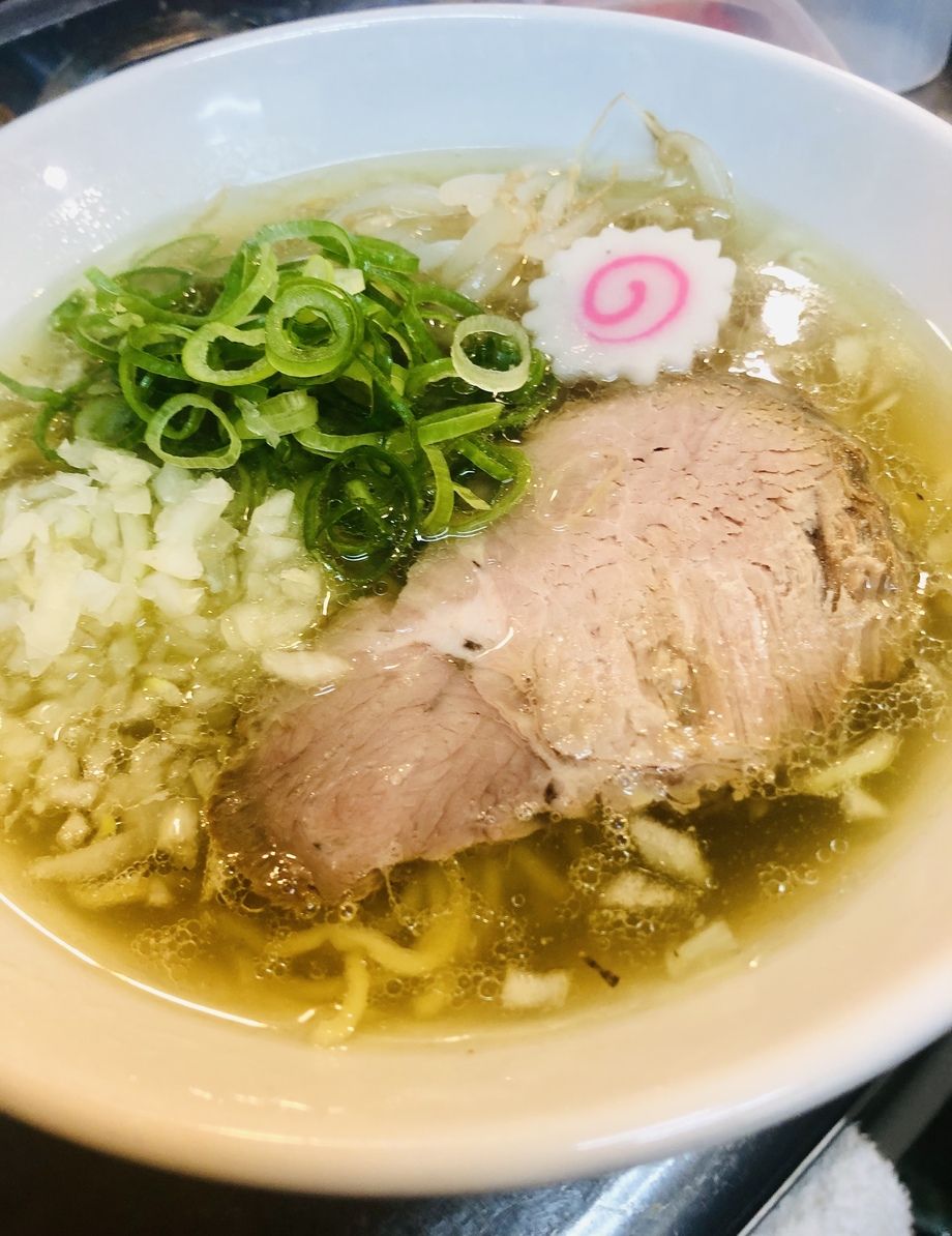 白醤油(しお)らーめん（並880(税込)）